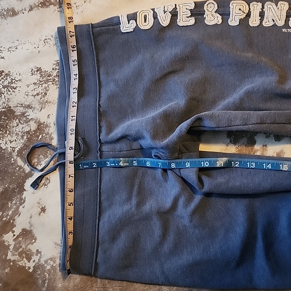 Pink Victoria's Secret My Favorite Sweats. Vintage/Y2K. Size: M - Picture 4 of 9